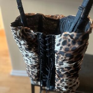 SOLD OUT Skims & dolce Gabbana corset top nwt leopard